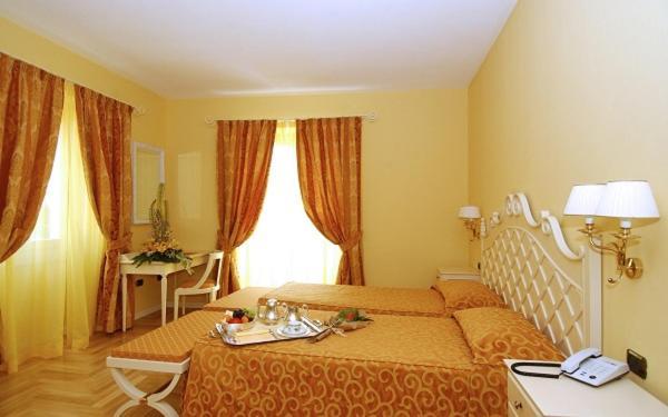 Sofia Hotel Gardone Riviera